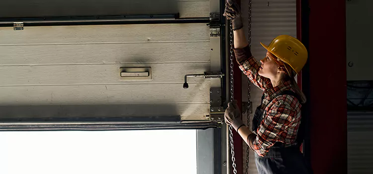 Addressing Common Garage Door Stoppage Issues in Winter Gardens, CA