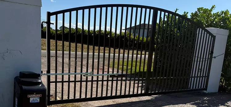 Driveway Fence Repair Winter Gardens